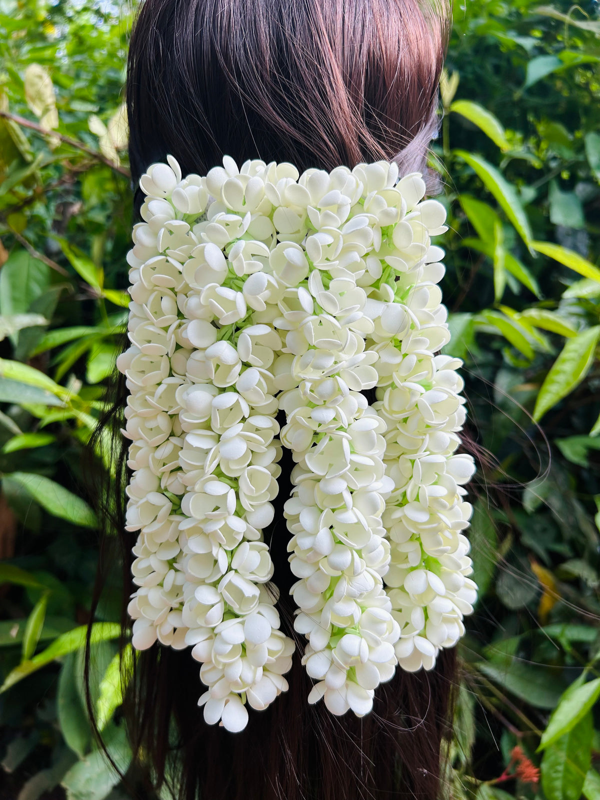 Single layer jasmine clip