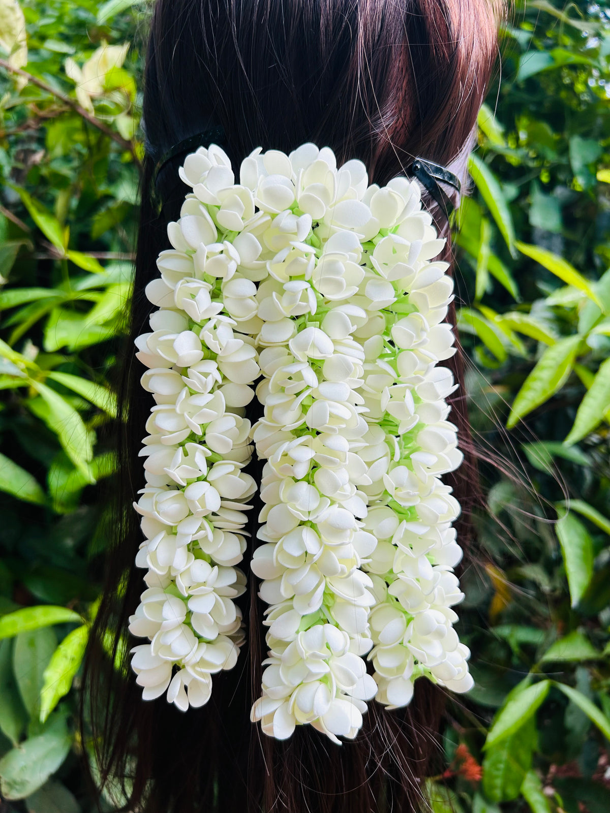 Single layer jasmine clip